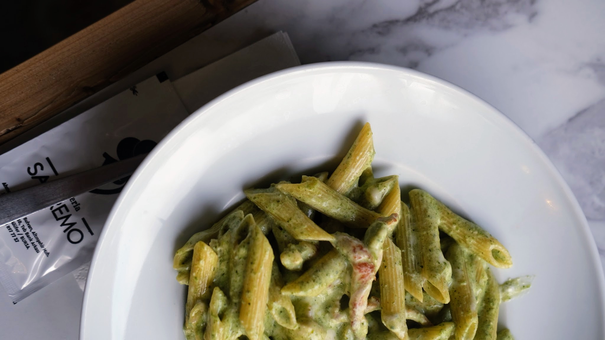 Enfes Pesto Soslu Makarna
